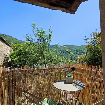Casa vacanze Maison Typique De Village Corse , 10 Min Aéroport Et De La *