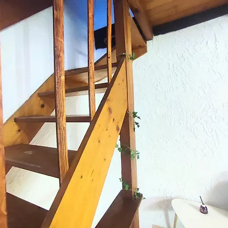 Casa de Férias Maison Typique De Village Corse , 10 Min Aeroport Et De La *