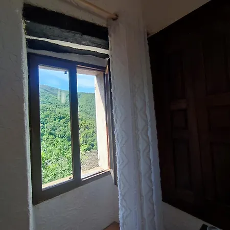 Casa de Férias Maison Typique De Village Corse , 10 Min Aeroport Et De La