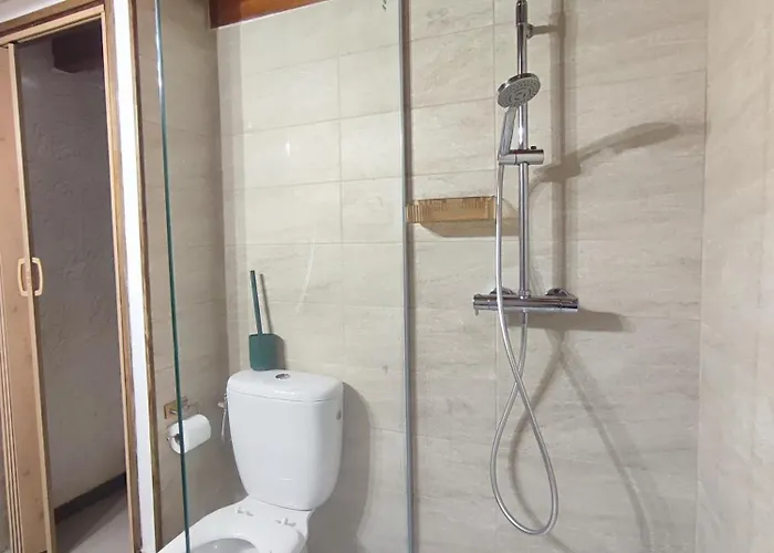 度假居 Maison Typique De Village Corse , 10 Min Aeroport Et De La *