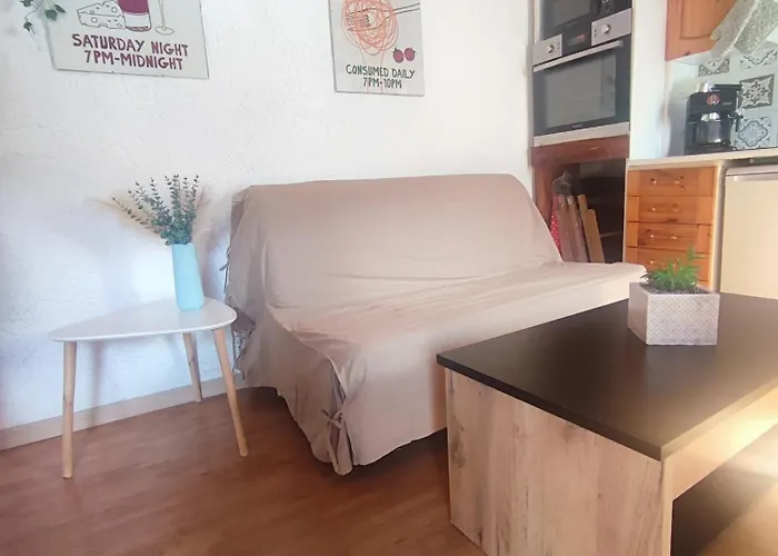 Maison Typique De Village Corse , 10 Min Aeroport Et De La *